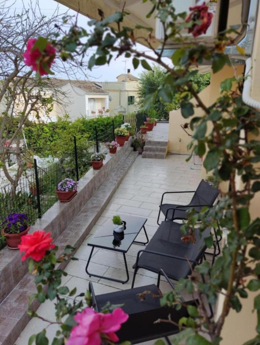 Peters Apartment Corfu (city) Eksteriør bilde